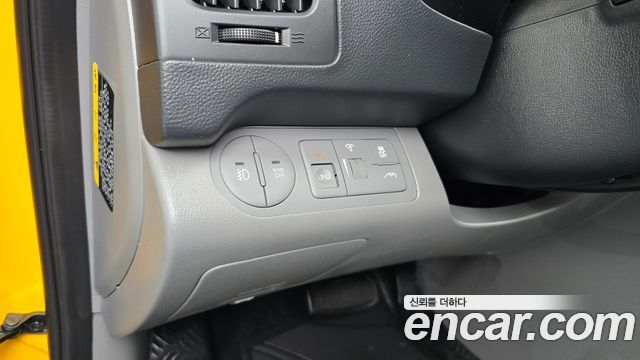 Hyundai Grand Starex School Bus LPi 2021 — фото 20