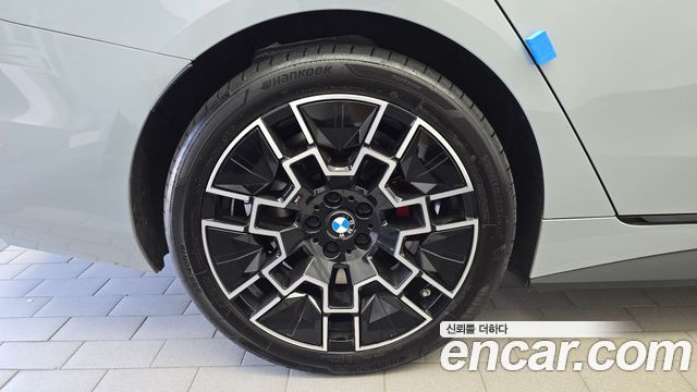 BMW i4 eDrive40 M Sports Pro 2026 — фото 5