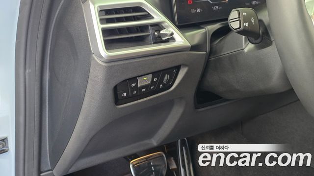 BMW i4 eDrive40 M Sports Pro 2026 — фото 24