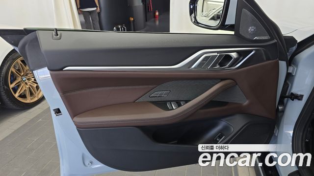 BMW i4 eDrive40 M Sports Pro 2026 — фото 30