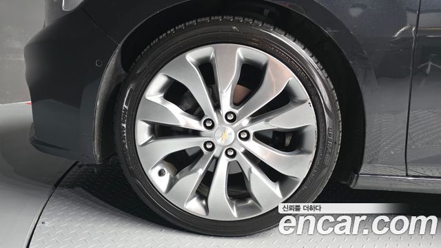 Chevrolet Malibu 2.0 Turbo LTZ Premium 2017 — фото 5