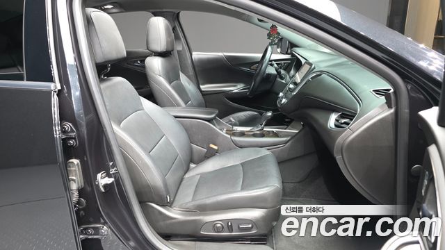 Chevrolet Malibu 2.0 Turbo LTZ Premium 2017 — фото 11