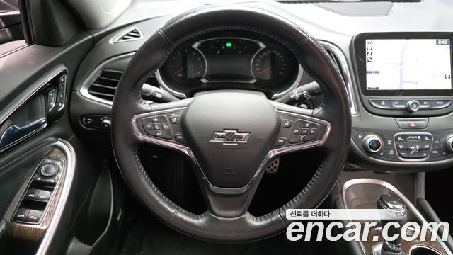 Chevrolet Malibu 2.0 Turbo LTZ Premium 2017 — фото 13
