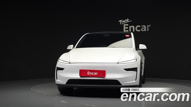 Tesla Model Y Long Range AWD 2025 — фото 3