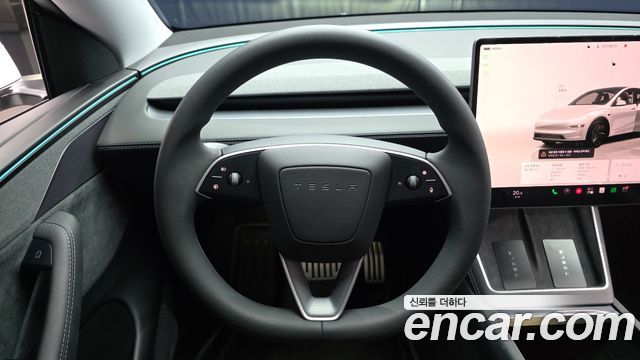 Tesla Model Y Long Range AWD 2025 — фото 13