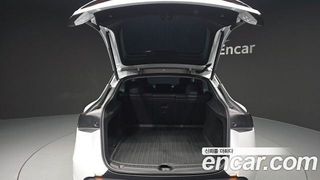 Tesla Model Y Long Range AWD 2025 — фото 20