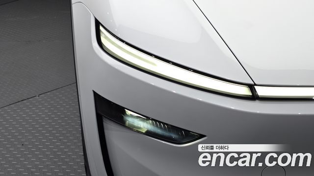 Tesla Model Y Long Range AWD 2025 — фото 22