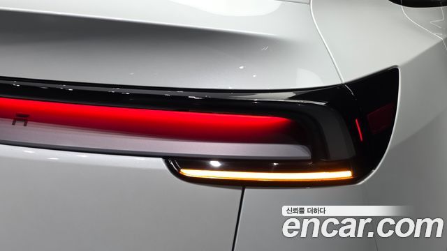 Tesla Model Y Long Range AWD 2025 — фото 23