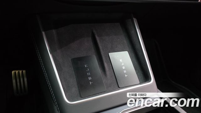 Tesla Model Y Long Range AWD 2025 — фото 27