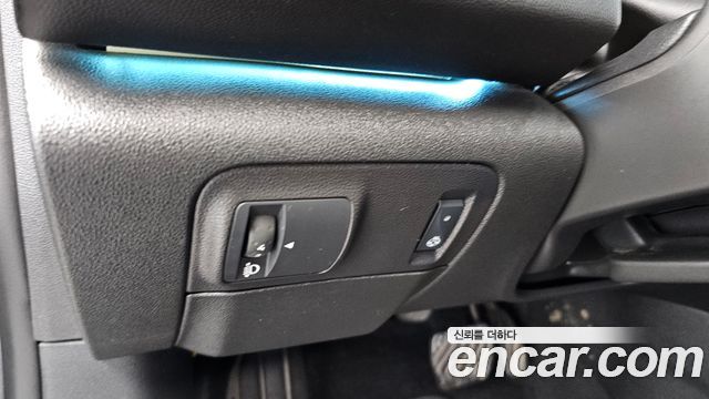 Renault Korea SM6 2.0 LPe LE 2022 — фото 33