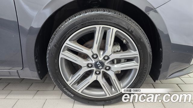 Kia K3 Prestige 2020 — фото 21