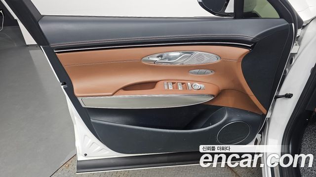 Genesis GV70 2.5T Gasoline AWD 2024 — фото 24