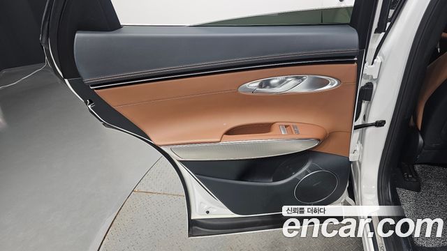 Genesis GV70 2.5T Gasoline AWD 2024 — фото 25