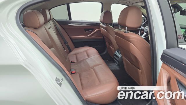 BMW 5 Series (F10) 520d M Aero Dynamic 2016 — фото 11
