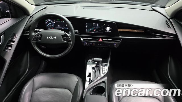 Kia Niro Prestige 2022 — фото 7