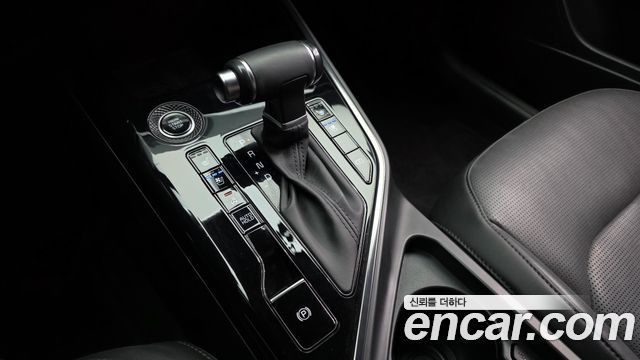 Kia Niro Prestige 2022 — фото 9
