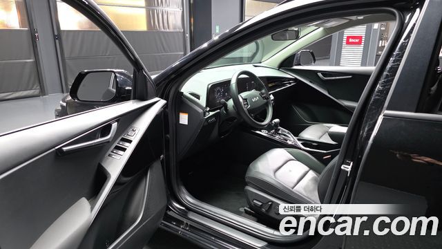 Kia Niro Prestige 2022 — фото 10