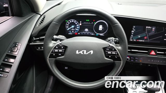 Kia Niro Prestige 2022 — фото 13