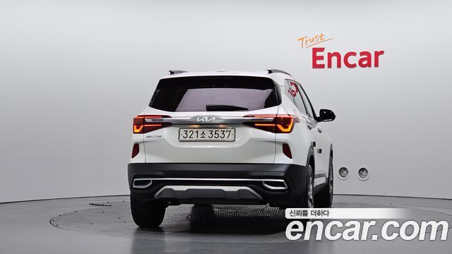 Kia Seltos Gasoline 1.6 Turbo 2WD Signature 2023 — фото 4