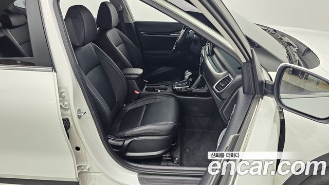 Kia Seltos Gasoline 1.6 Turbo 2WD Signature 2023 — фото 10