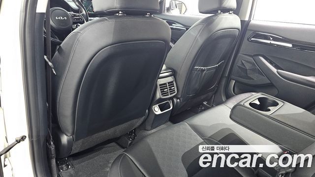 Kia Seltos Gasoline 1.6 Turbo 2WD Signature 2023 — фото 30