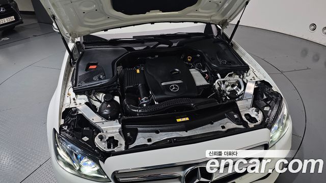 Mercedes-Benz E-Class (W213) E300 4MATIC Avnatgarde 2019 — фото 6