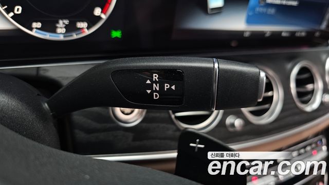 Mercedes-Benz E-Class (W213) E300 4MATIC Avnatgarde 2019 — фото 9