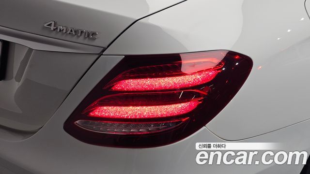 Mercedes-Benz E-Class (W213) E300 4MATIC Avnatgarde 2019 — фото 23