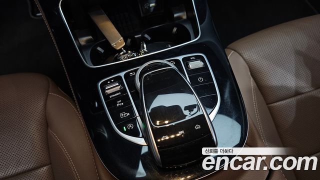 Mercedes-Benz E-Class (W213) E300 4MATIC Avnatgarde 2019 — фото 34