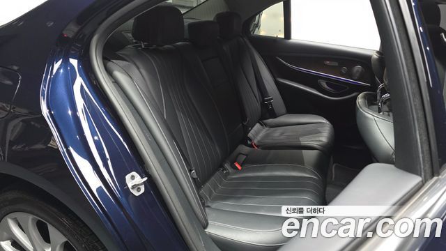 Mercedes-Benz E-Class (W213) E300 4MATIC Exclusive 2019 — фото 12