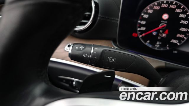 Mercedes-Benz E-Class (W213) E300 4MATIC Exclusive 2019 — фото 34