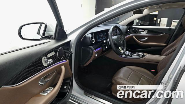Mercedes-Benz E-Class (W213) E300 4MATIC Avnatgarde 2017 — фото 11