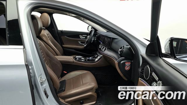Mercedes-Benz E-Class (W213) E300 4MATIC Avnatgarde 2017 — фото 12