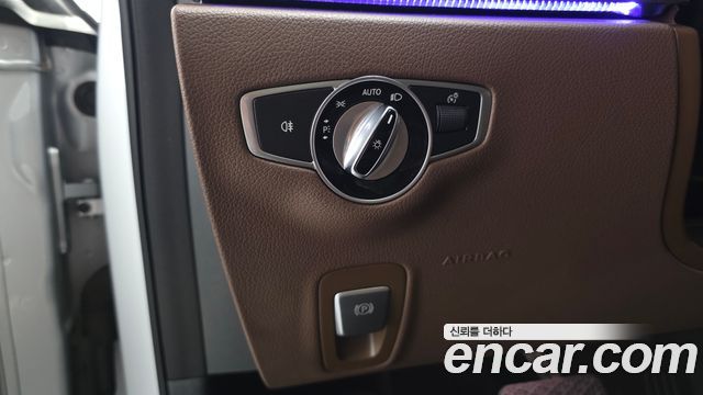 Mercedes-Benz E-Class (W213) E300 4MATIC Avnatgarde 2017 — фото 18