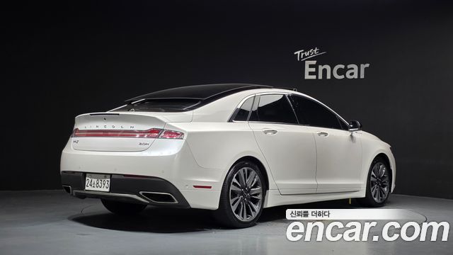 Lincoln MKZ Hybrid 2nd 2019 — фото 2