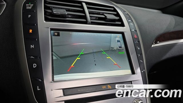 Lincoln MKZ Hybrid 2nd 2019 — фото 14
