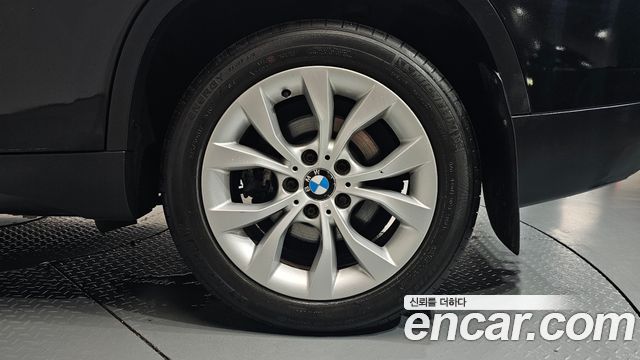 BMW X1 (E84) xDrive 18d 2011 — фото 21