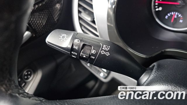 Kia Seltos Gasoline 1.6 Turbo 2WD Signature 2023 — фото 36