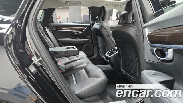 Volvo S90 D4 Momentum 2018 — фото 11