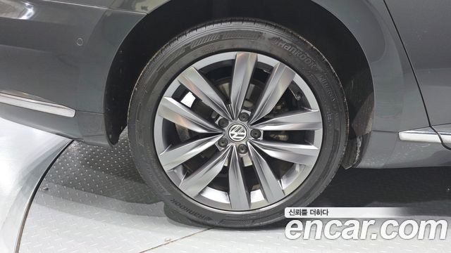 Volkswagen Arteon 2.0 TDI Premium 2018 — фото 5