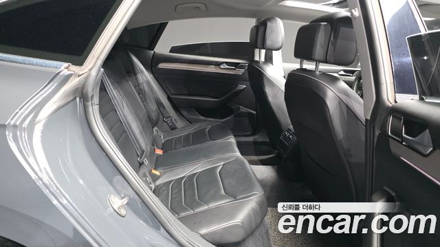 Volkswagen Arteon 2.0 TDI Premium 2018 — фото 12