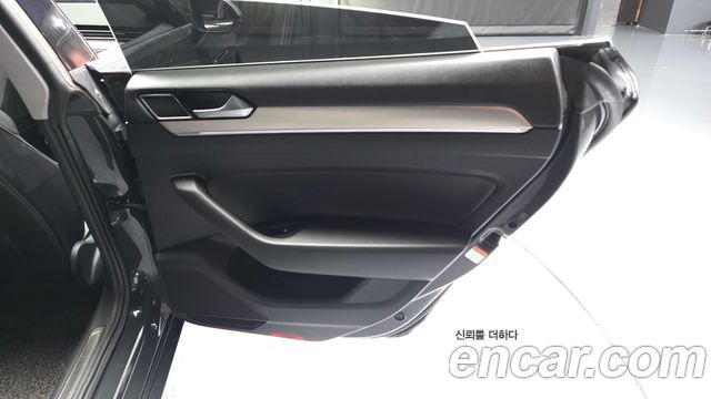 Volkswagen Arteon 2.0 TDI Premium 2018 — фото 25