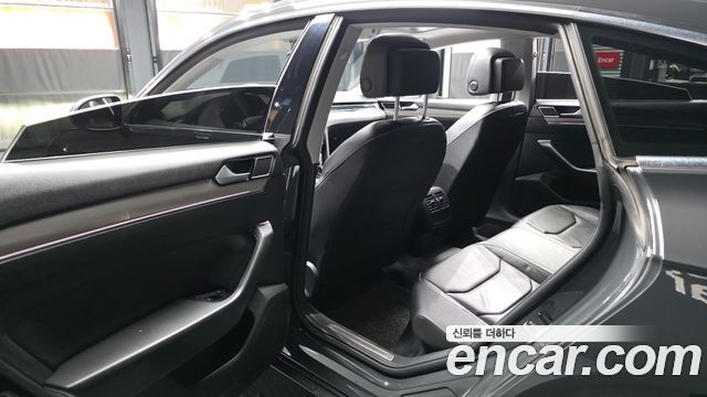 Volkswagen Arteon 2.0 TDI Premium 2018 — фото 26