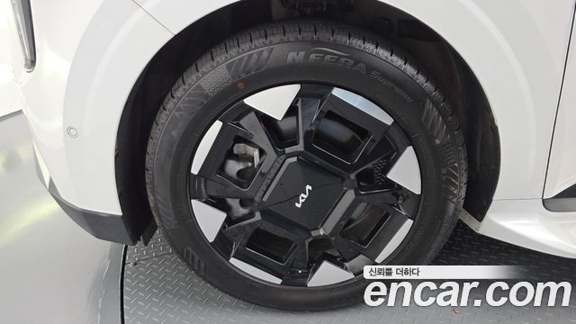 Kia Carnival (IV) Gasoline 9-Seater Signature 2024 — фото 5