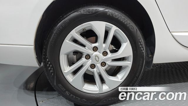 Renault Korea SM3 Neo SE 2019 — фото 5