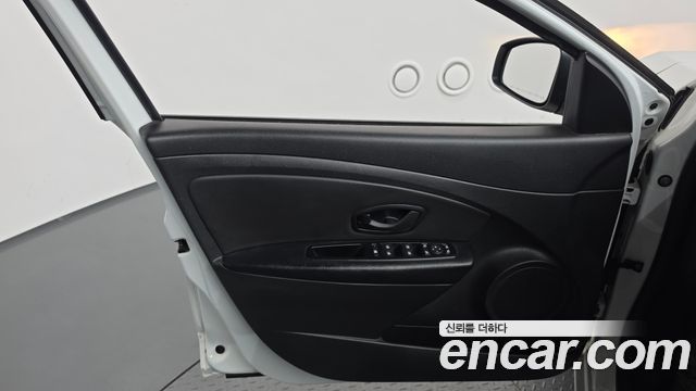 Renault Korea SM3 Neo SE 2019 — фото 24