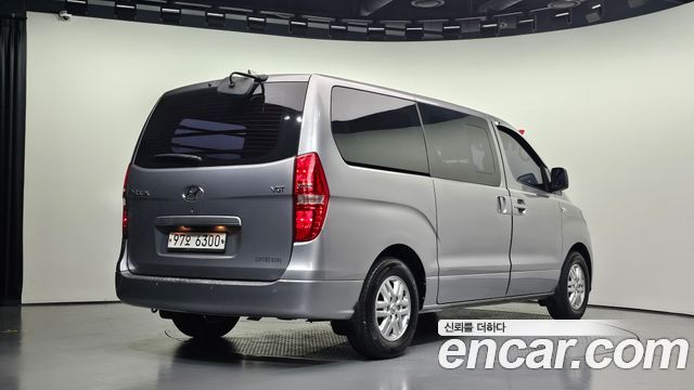 Hyundai Grand Starex Van 5-Seater Modern 2019 — фото 2