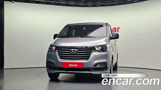 Hyundai Grand Starex Van 5-Seater Modern 2019 — фото 3