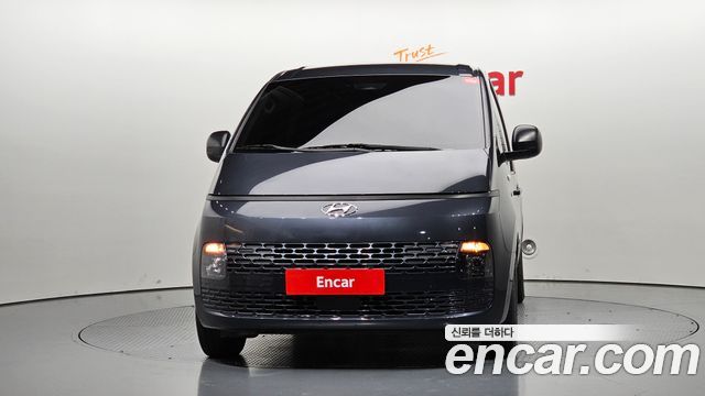 Hyundai Staria Tourer 11-Seater Smart 2023 — фото 3