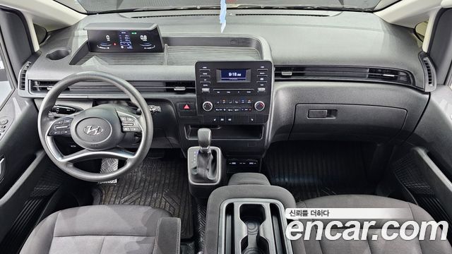 Hyundai Staria Tourer 11-Seater Smart 2023 — фото 7
